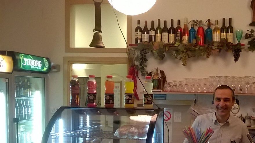 DRAGAN...RESTAURANT MANAGER...NOW MANAGES RESTAURANT NEARBYE