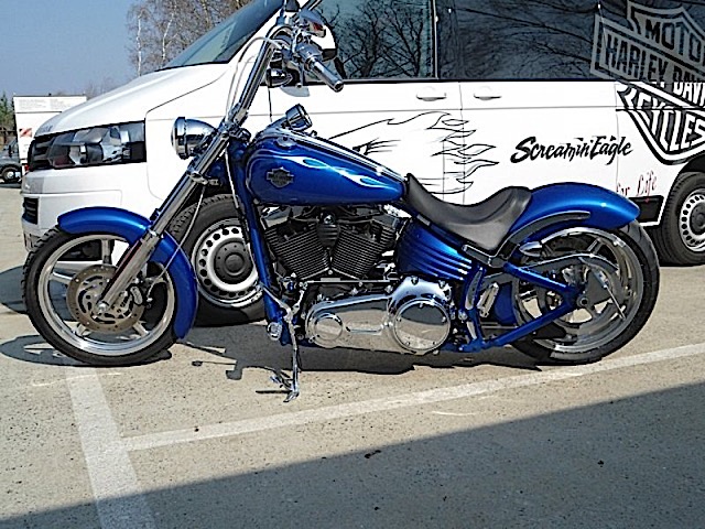 2014FXCWC_Rocker_2