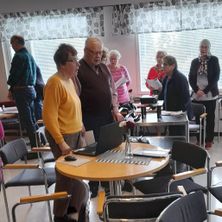 Kerhon aluksi laulettiin Karjalaisten laulu