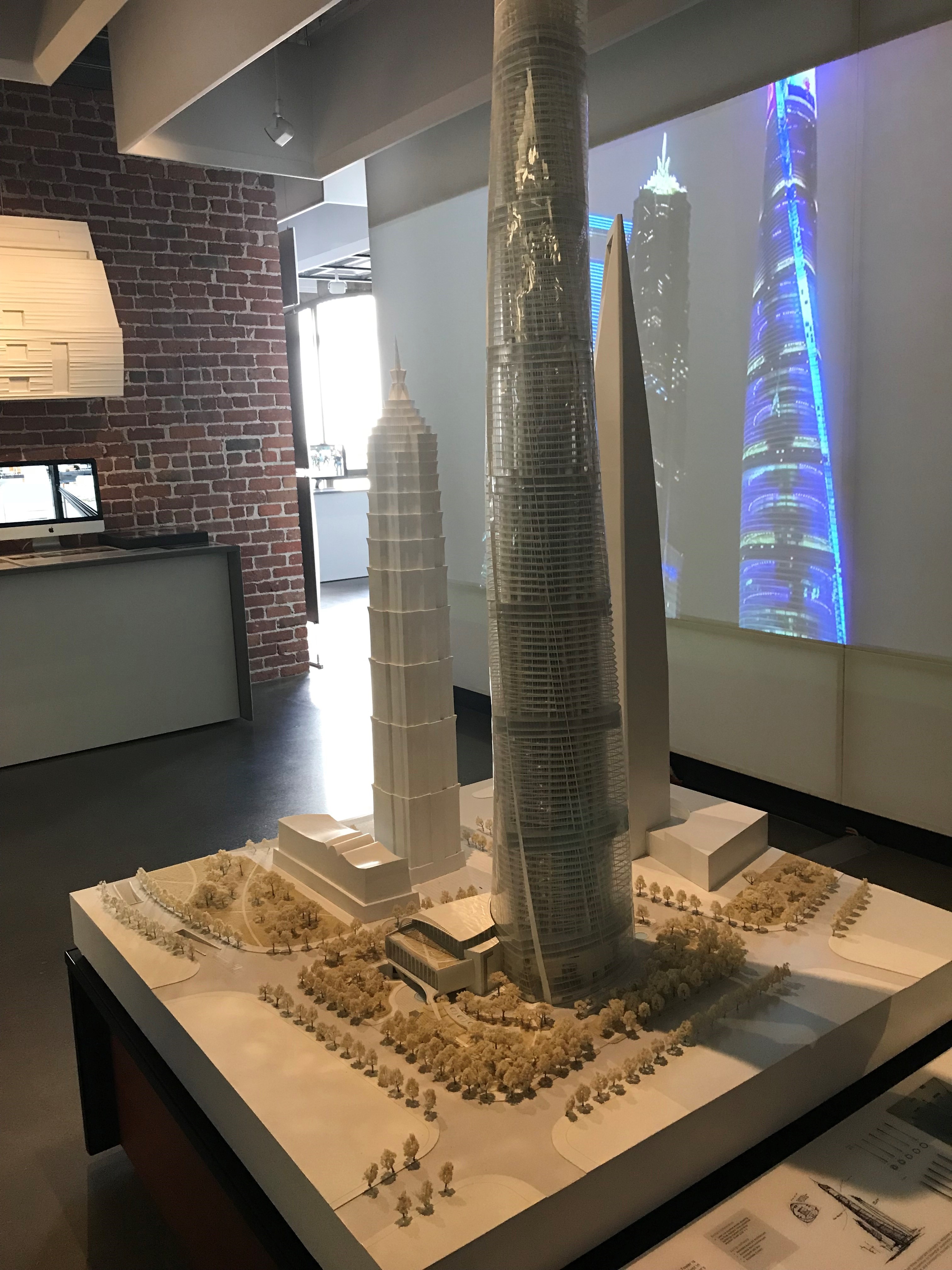 Auto Desk Gallery