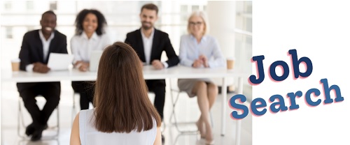 Female job candidate makes a good first impression on HR managers