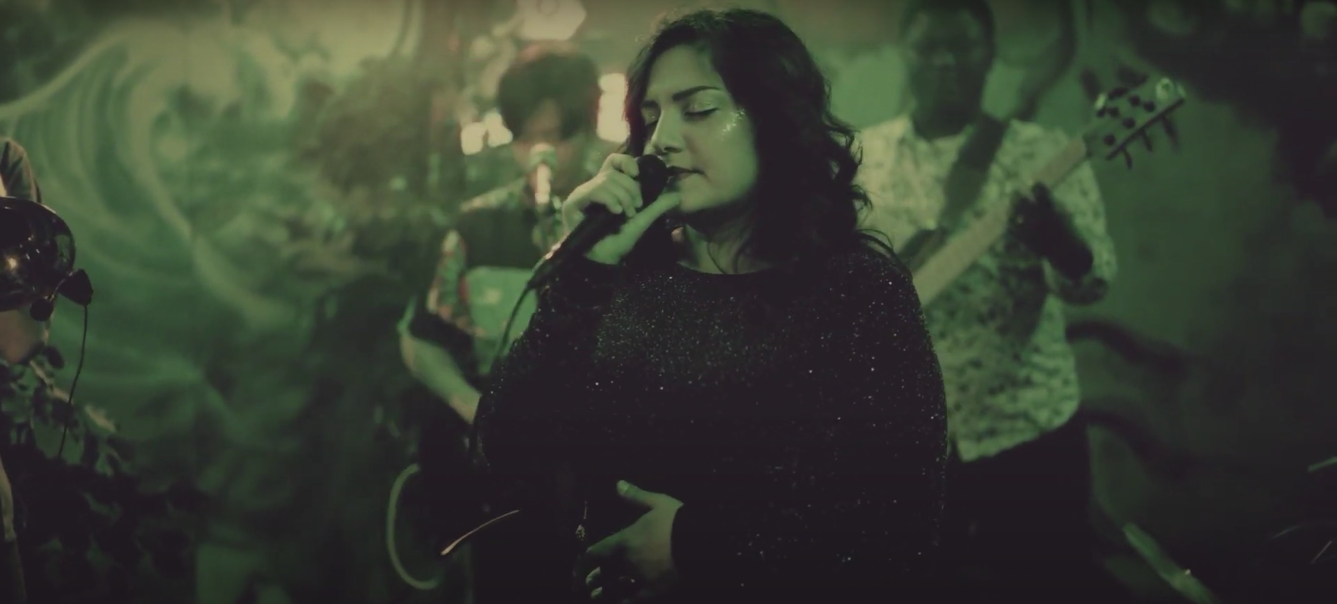 girl singing reggae