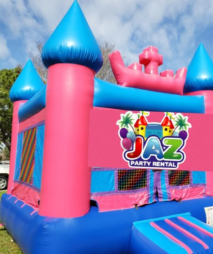 BOUNCE HOUSE GIRL CORONA