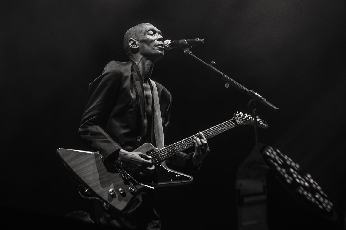 Faithless live