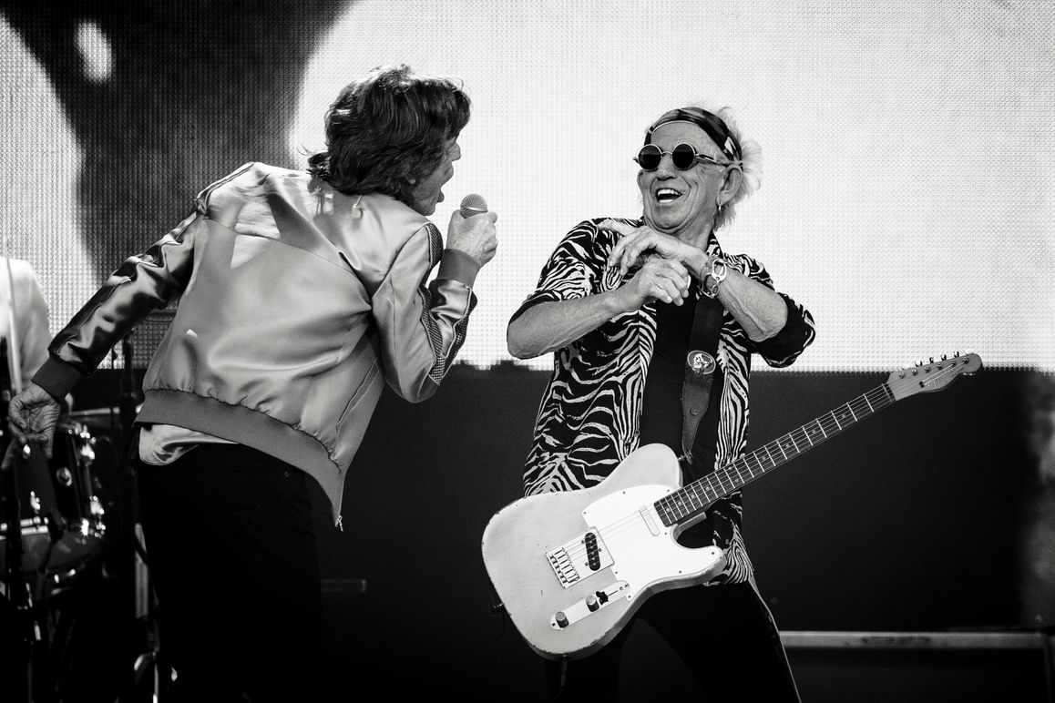 Mick Jagger & Keith Richards having fun 