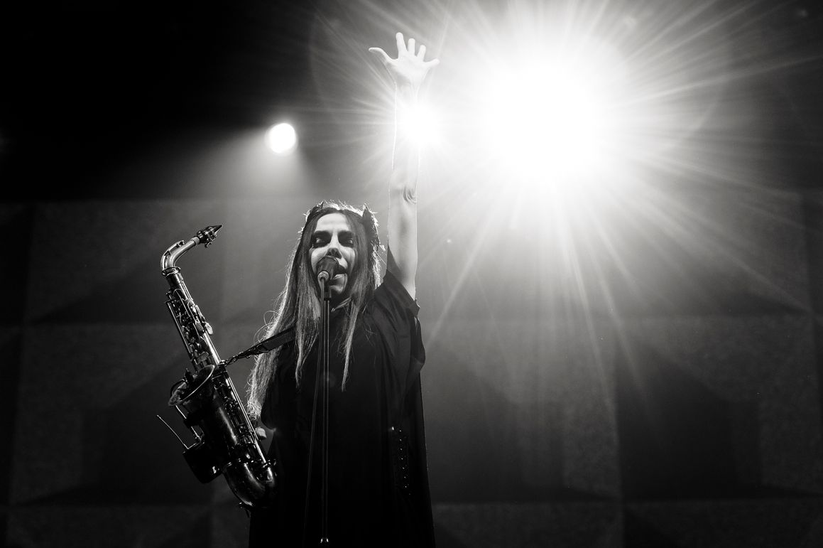 PJ Harvey live
