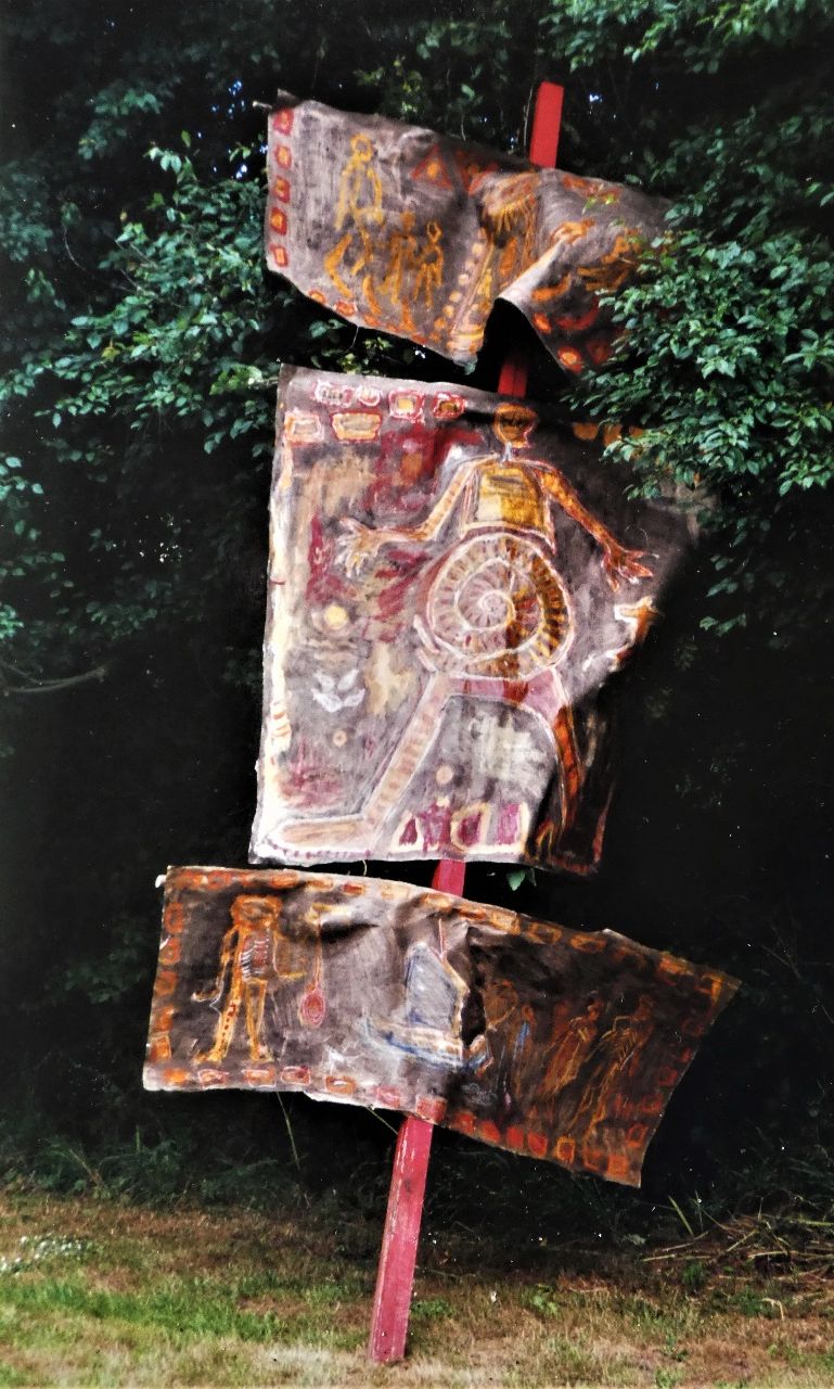'Sejlet'. Træ, kardus, oliekridt, tjære 2001