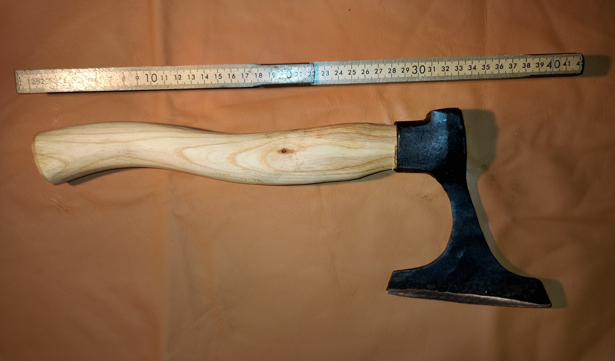 bredbil håndsmedet