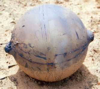 Esfera caída del cielo en 2011 en Namibia