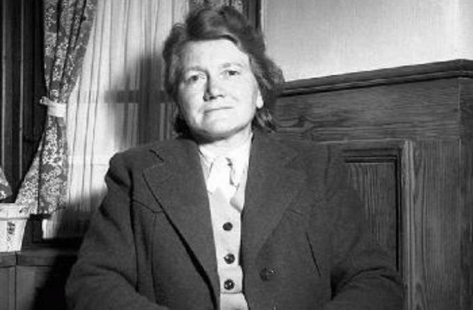 Paula Wolf 