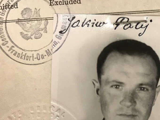 Jakiw Palij, exguardia de un campo de concentración nazi, emigró a Estados Unidos en 1949, alegando que había trabajado en la granja de su padre durante la Segunda Guerra Mundial.