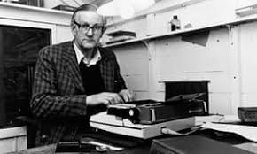 Tom Sharpe (1928-2013)
