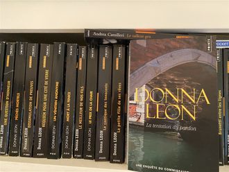 Donna Leon / série une enquête du commissaire Brunetti