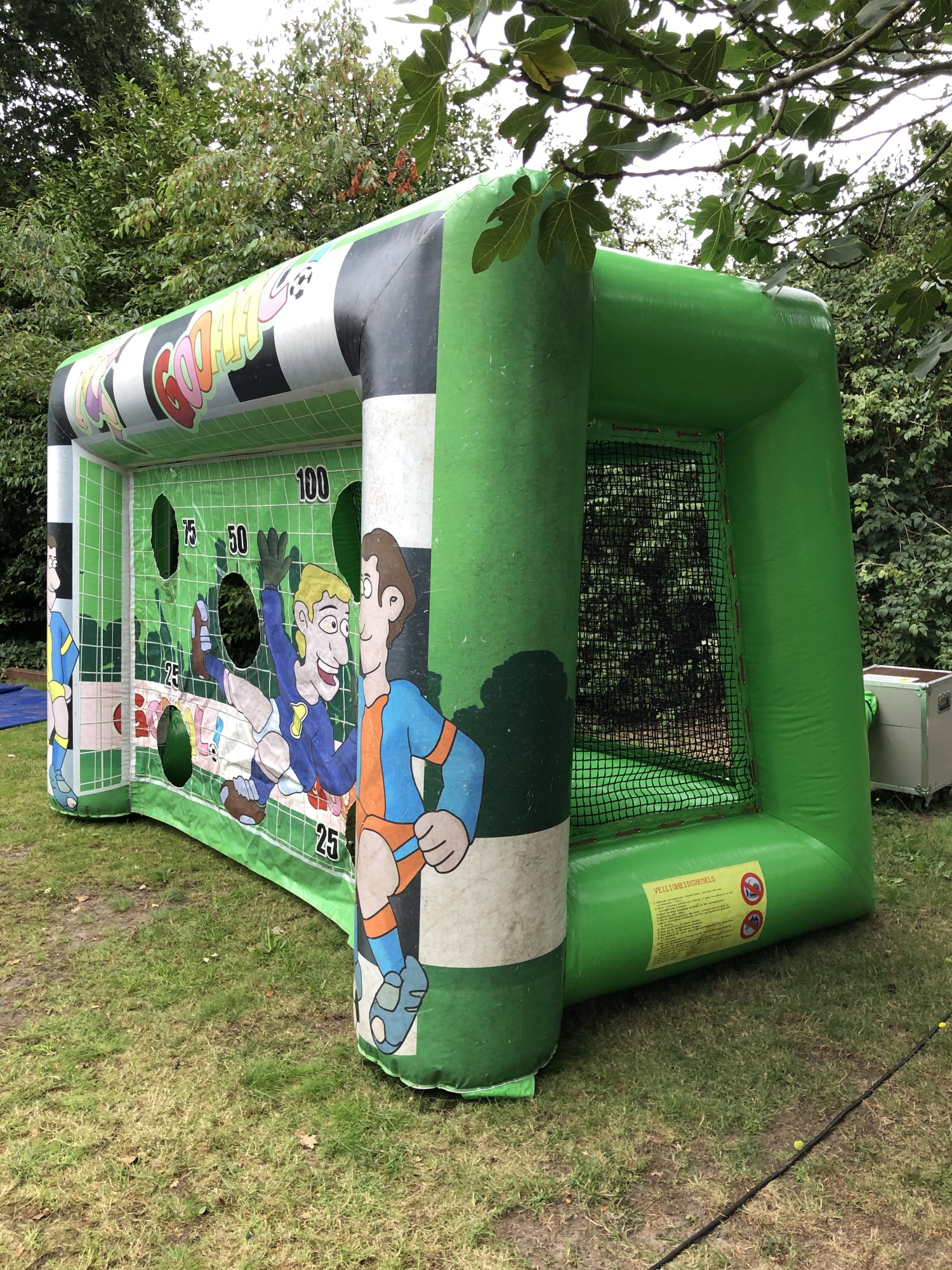 Jump servide made voetbaldoel