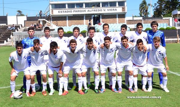 a fines de noviembre, Nacional 2 Peñarol 1 con goles de Marcio Benítez y Maicol Cabrera