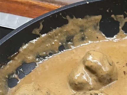Sauce og meatballs