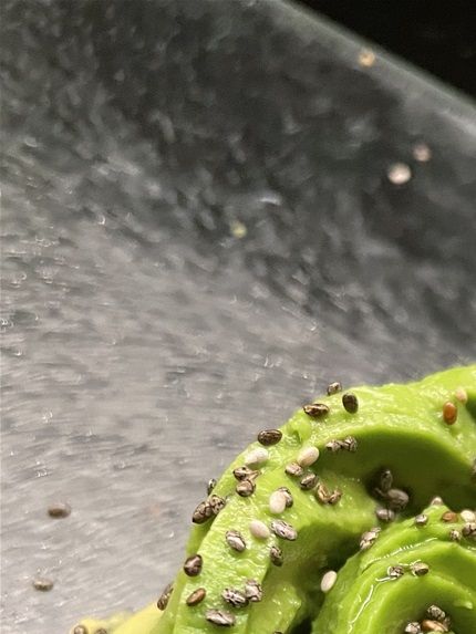 Avokado rose til pynt..