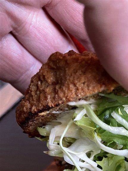 Lækker salat så den er lidt mere frisk i det. med masser af spidskål.