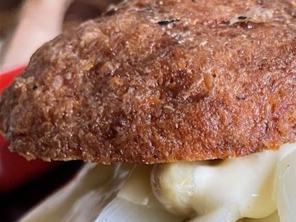 hvide asparges er et så lækker i denne burger.