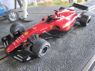 Ferrari F1-75 (5)