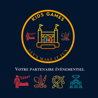 Enfant joue château gonflable
