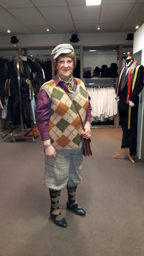 regionaal kleding (13)