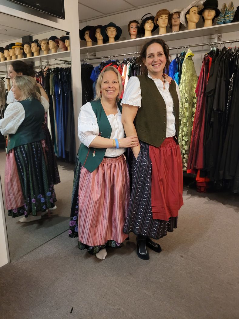 Tirolerkleding huren Tirolerkostuum huren Tiroler kledingverhuur Oktob
