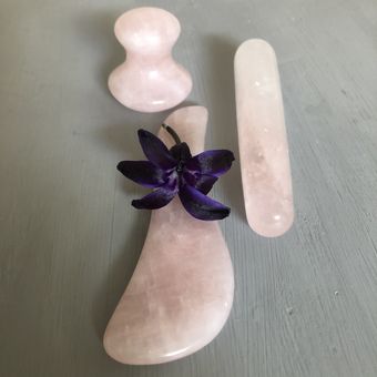 2 Gua Sha