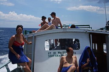 Happy divers on the Eco 4