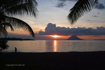 The sun sets on Mando Tua