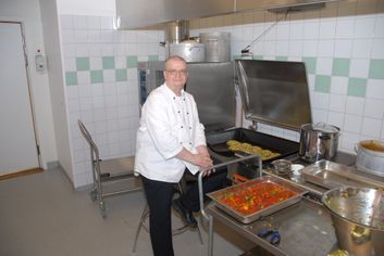 Stekning av Paellakakor samt ugnsbakade pärltomater