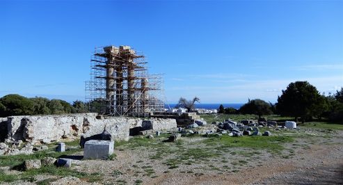 The view from the highest point of the Acropolis of Rhodos towards the sea.