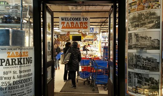 Zabar's entrance on Broadway.
