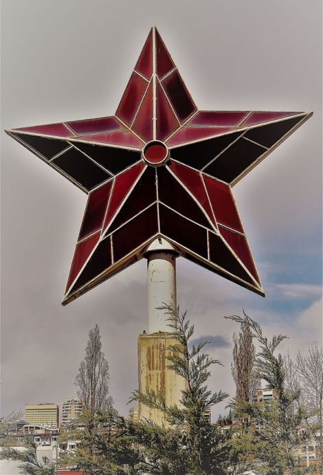 The five-pointed red star that once crowned the former Party House.