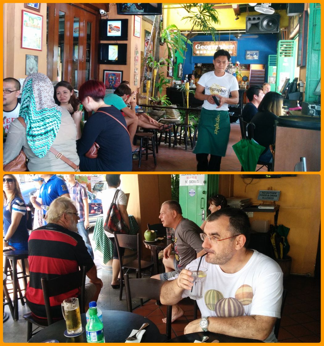 Inside the “Geographér Café”.