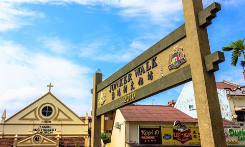 The western entrance to JonkerWalk and the Tamil Methodist Church.