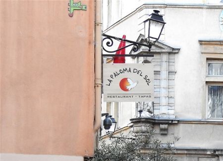 Café du Soleil at Place de la Trinité.