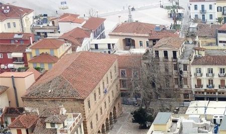 Syntagma Square from above. The Archeological museum can be seen on the left side of the square.