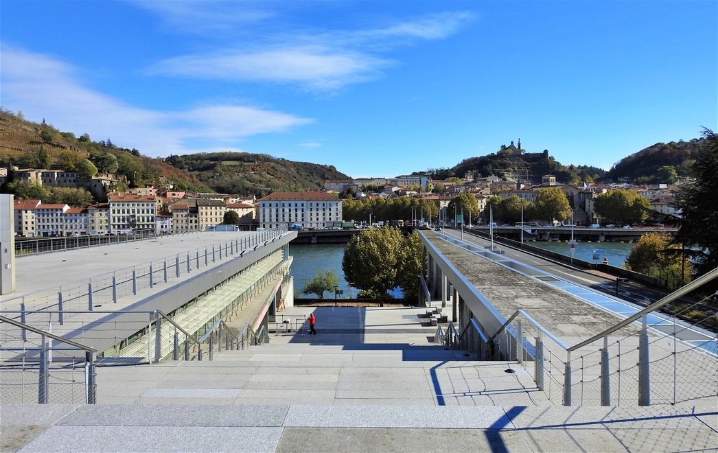 The roof of the museum offers great views over the Rhone valley, Vienne and the archeological site.