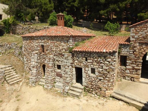 The calefactory or warming house (φωτάναμμα) at the north part of the monastery.