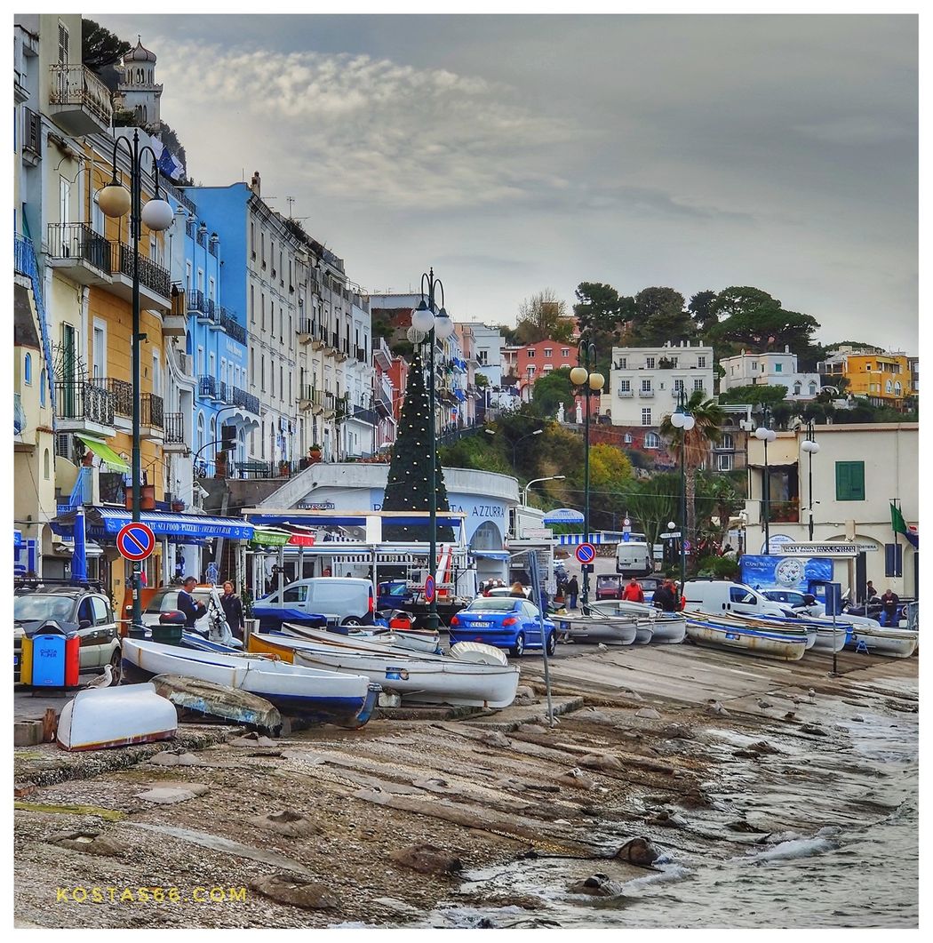 Porto Commerciale di Capri. Marina Grande.