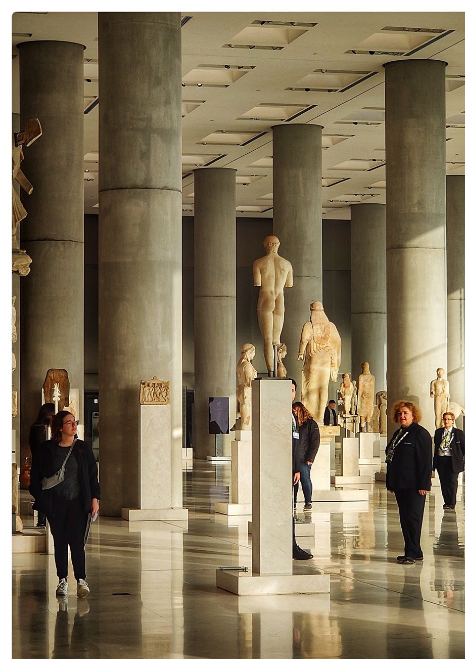 The hall of the archaic sculptures.