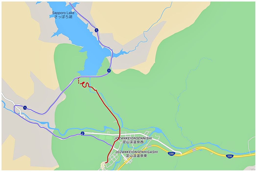 From Jozankei Springs to Sapporo Lake. The red and the purple lines show the two different approaches of the lake.