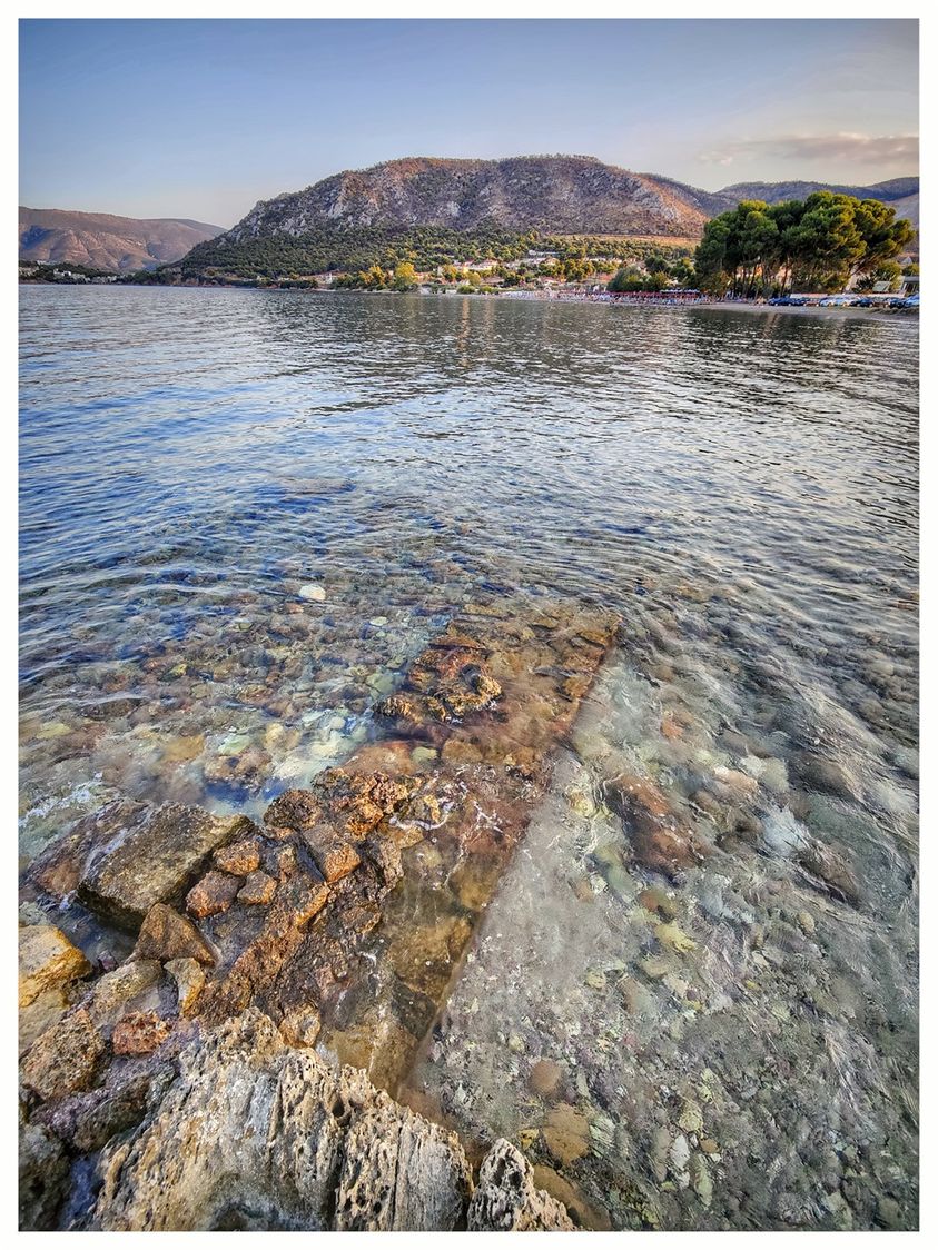 Submerged building remains at the southern part of the port.