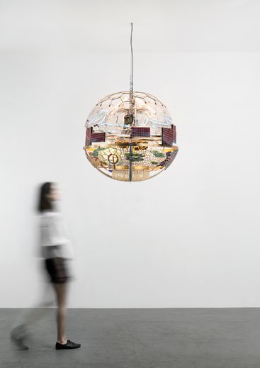 LAMBRIDIS_Elemental Chandelier_02