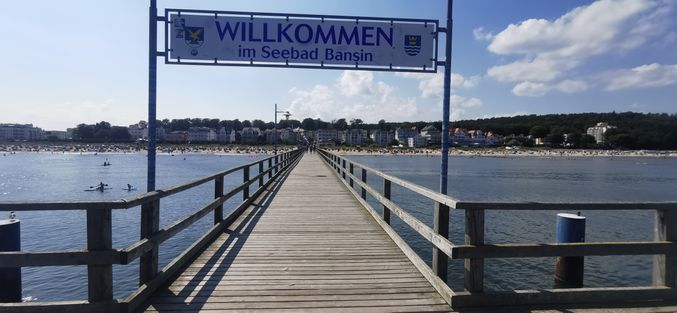 Blick von der Seebrücke auf Bansin
