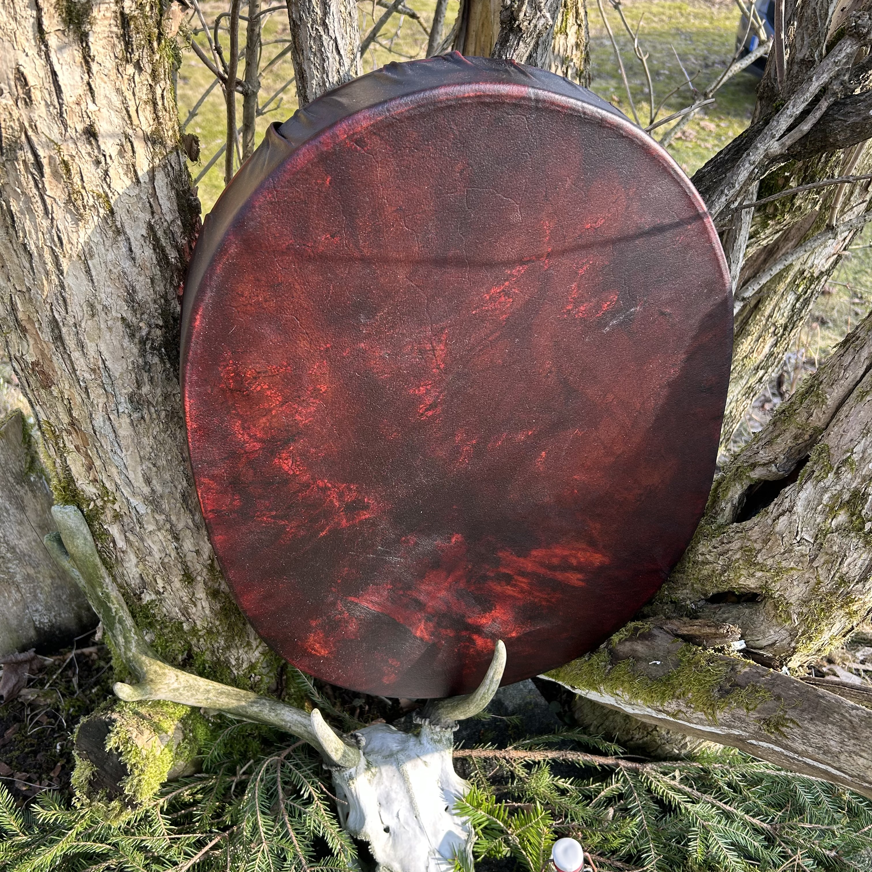 Hjortskinn. Oval. 3500kr.