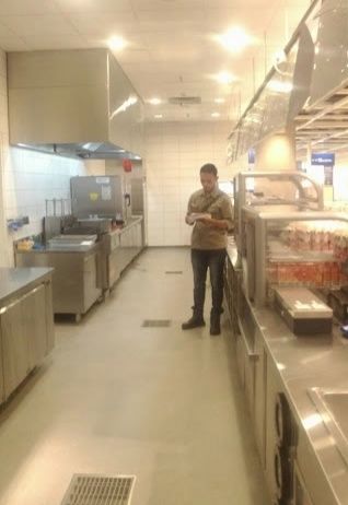 Pengecekan Rutin terhadap customer 