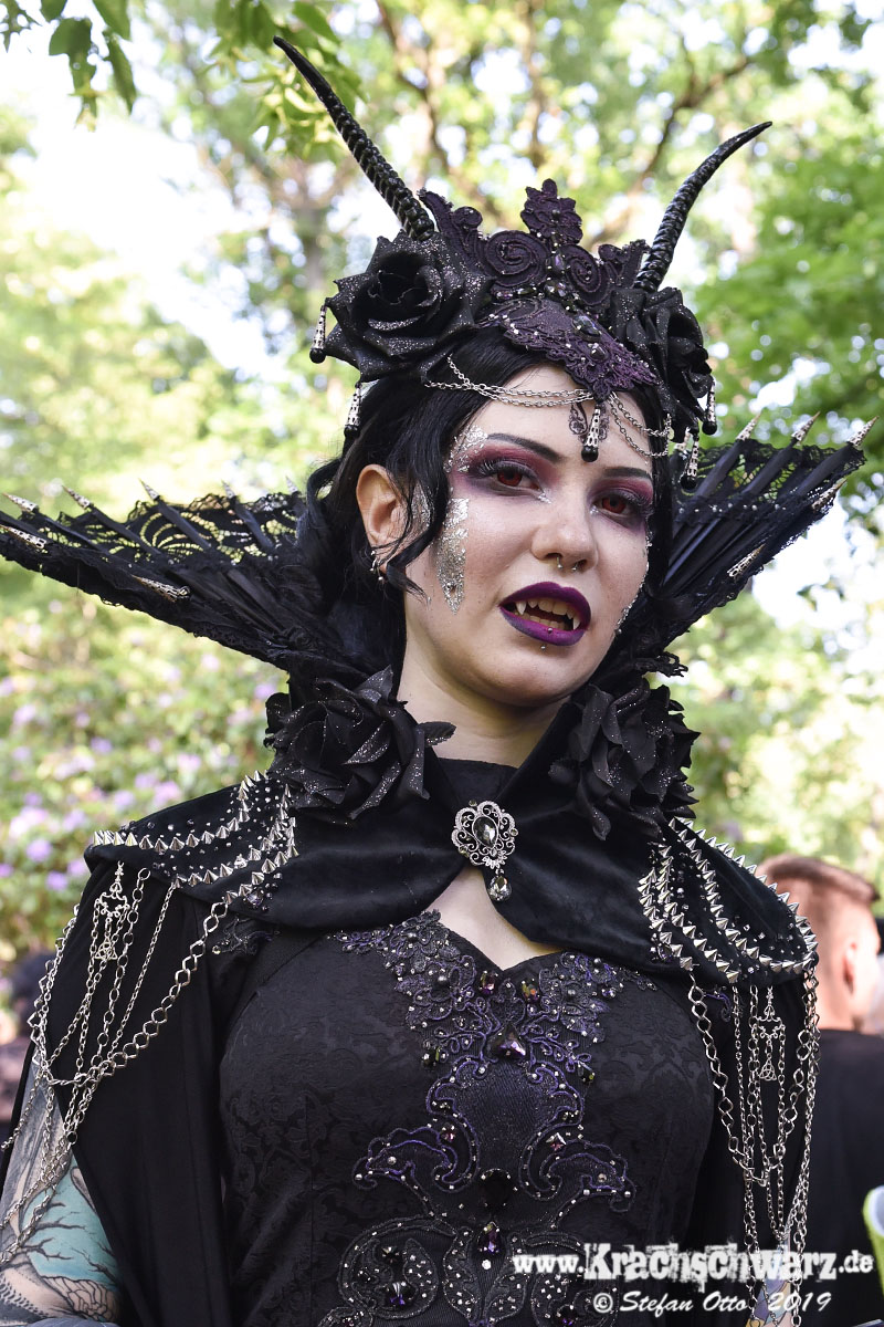 0069_Besucher_WGT-2019_