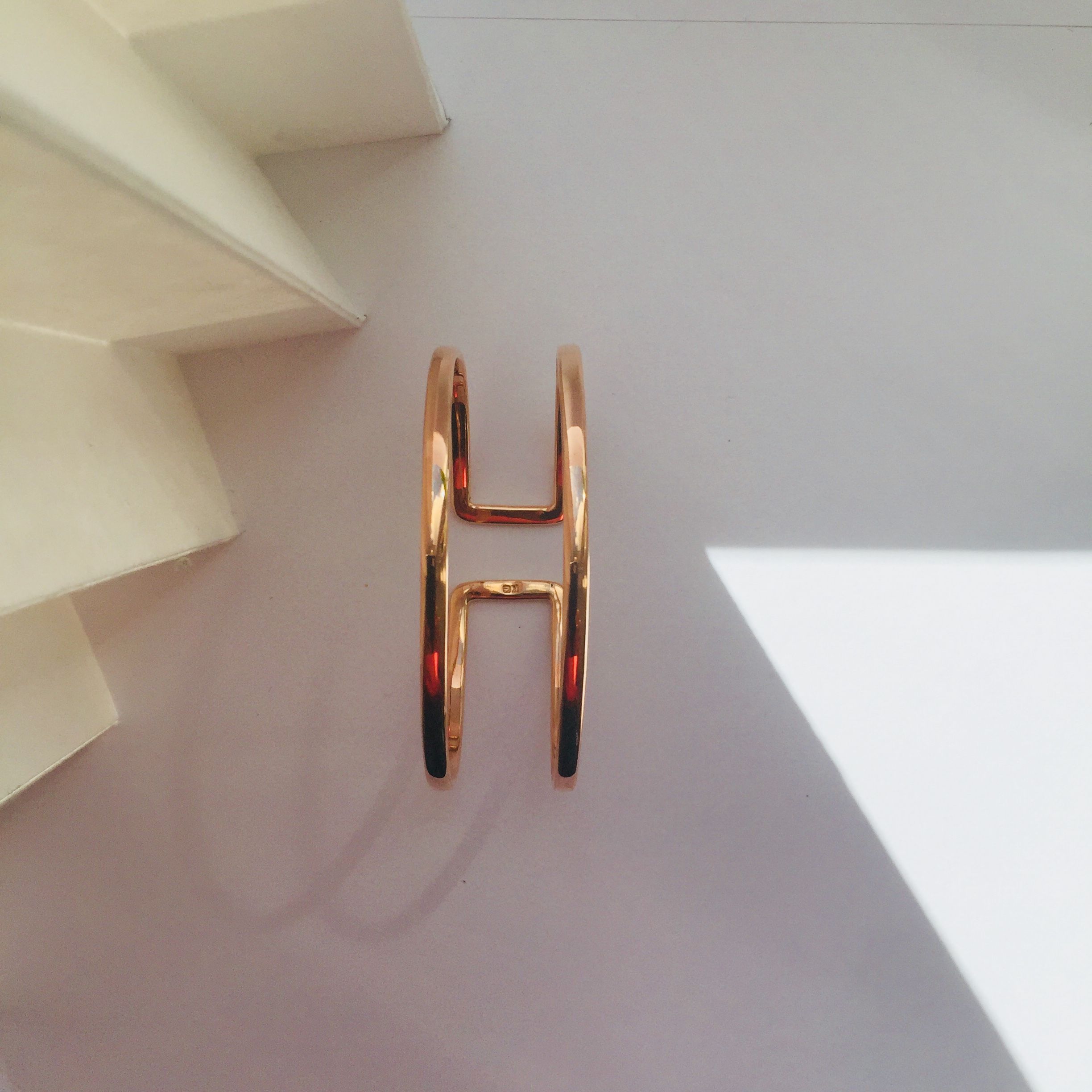 Wire cuff image